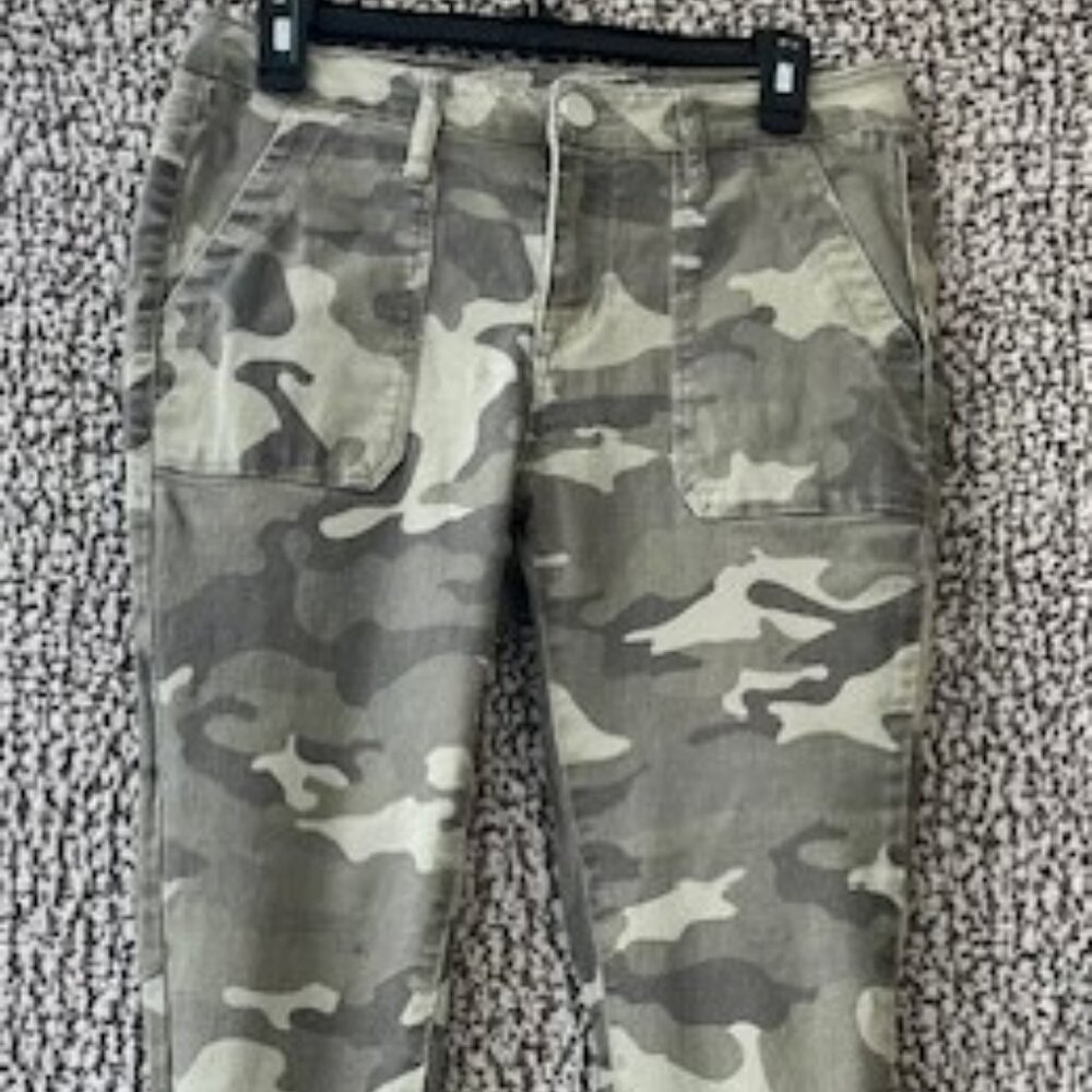 SEVENTY Utility Ankle Skinny Green Camouflage Pants